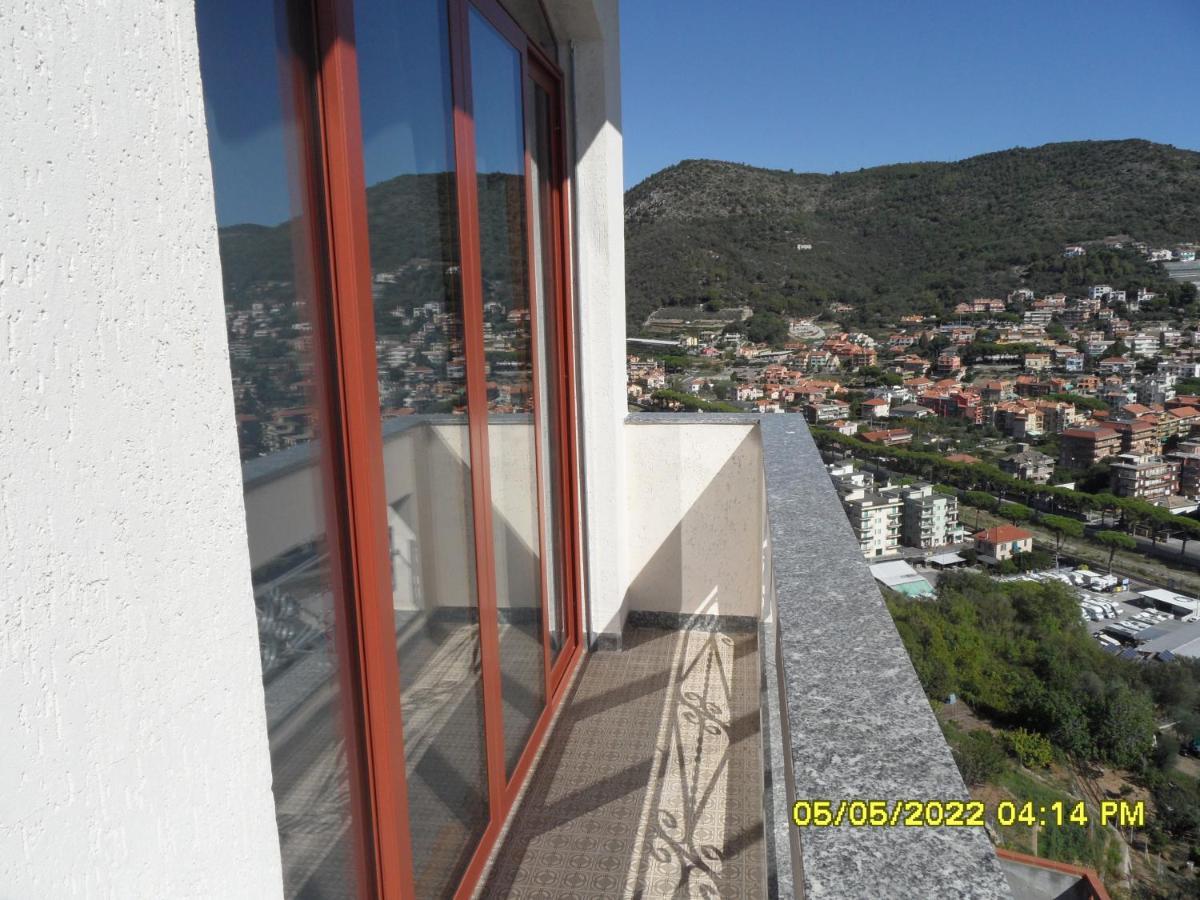 Bressa De Ma Affittacamere, Room & Breakfast Pietra Ligure Dış mekan fotoğraf