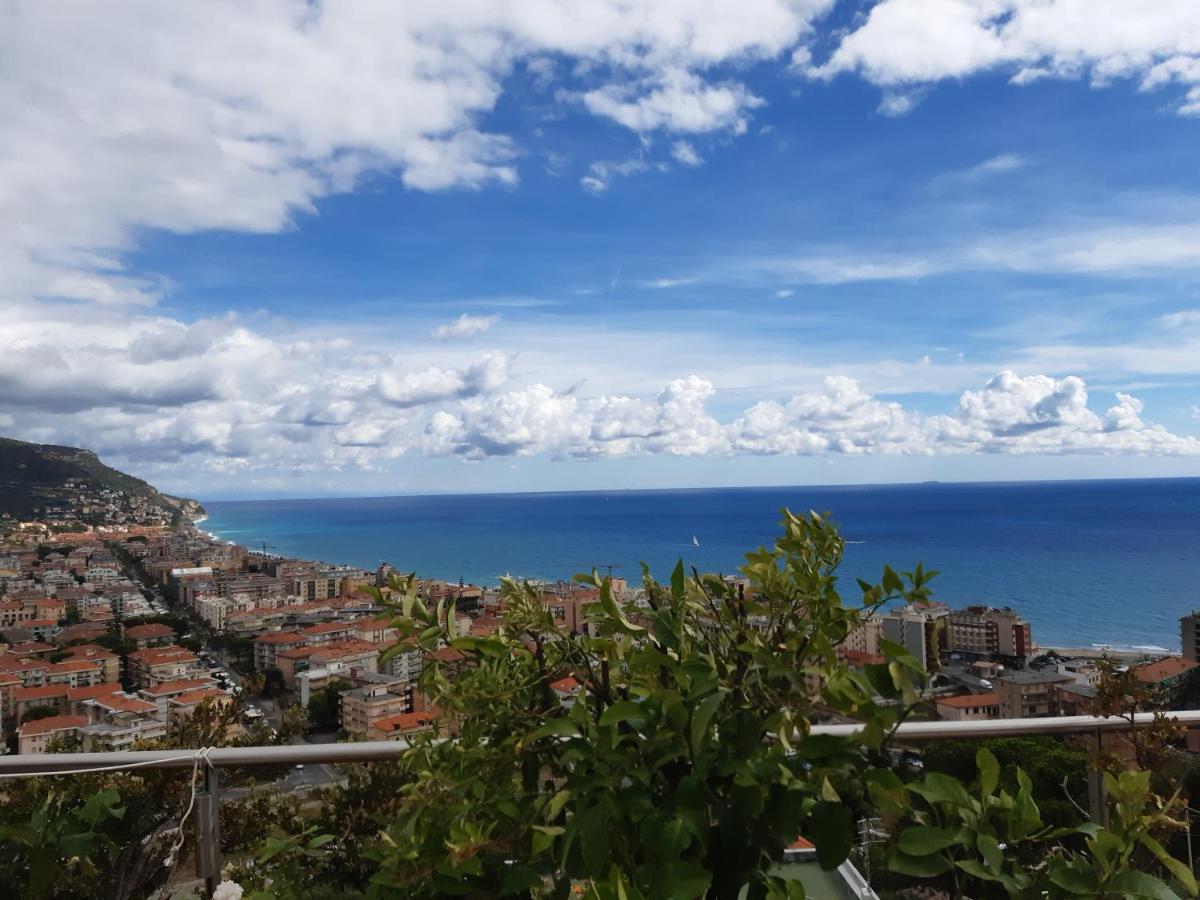 Bressa De Ma Affittacamere, Room & Breakfast Pietra Ligure Dış mekan fotoğraf